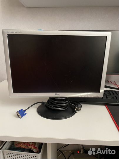 Монитор LG