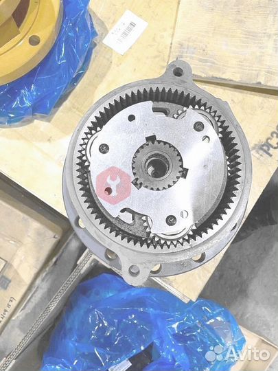 Поворотный редуктор Hitachi ZX210-3