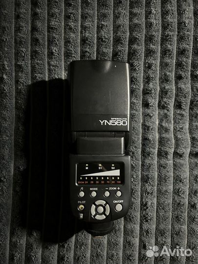 Вспышка для камеры Yongnuo speedlite yn560
