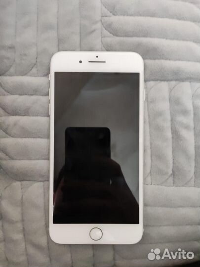 iPhone 8 Plus, 64 ГБ