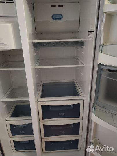 Холодильник двухдверный