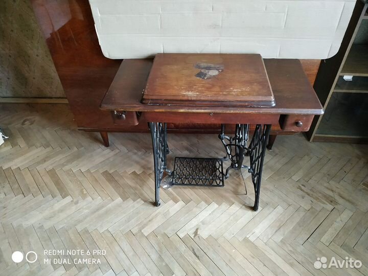 Швейная машина пмз (Подольский Механический Завод)