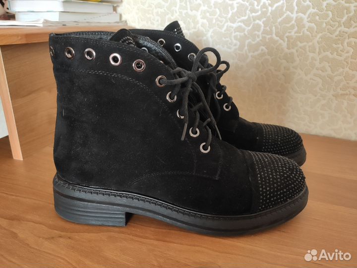 Ботинки женские замшевые