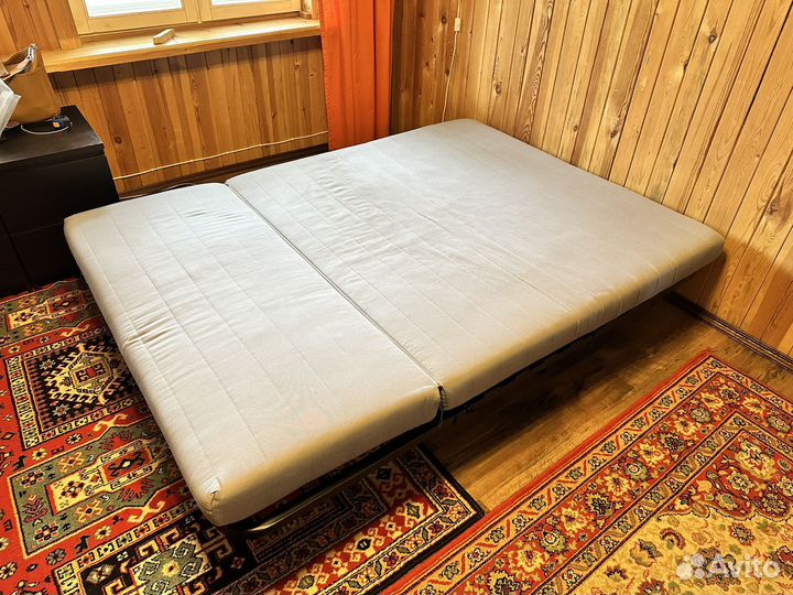 Диван IKEA ликселе бу