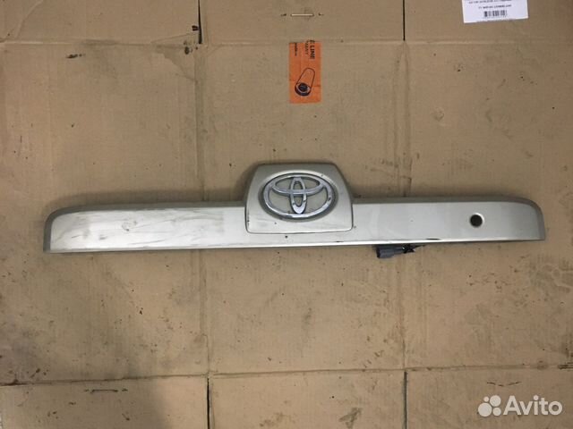 Накладка 5-й двери Toyota 4Runner (2608)