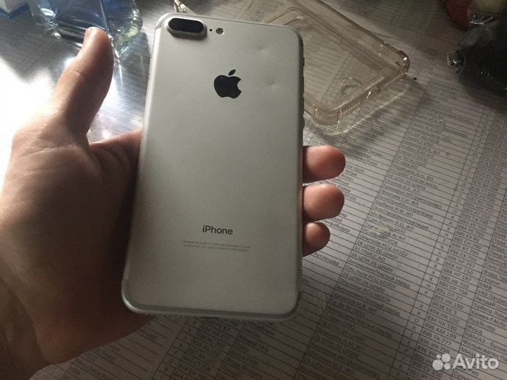 Телефон iPhone 7 plus