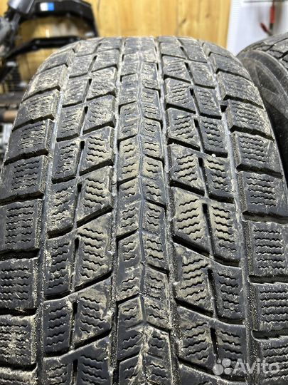 Dunlop Winter Maxx SJ8 225/50 R20