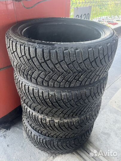 Michelin X-Ice North 4 225/45 R19