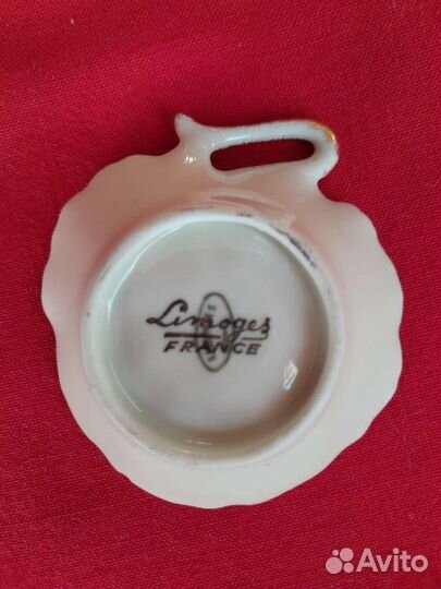 Розетки для мелочей. Лимож, Франция