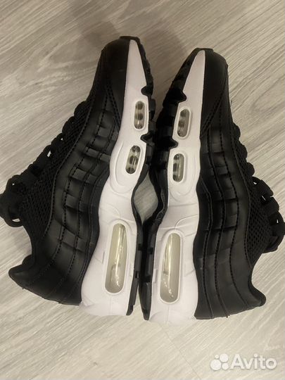 Кроссовки nike Air Max 95 женские р.5,5 оригинал