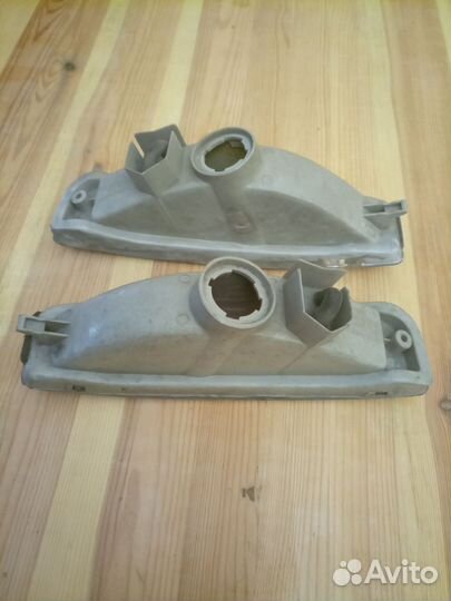 Поворотники прозрачные в бампер Хайс 100-106