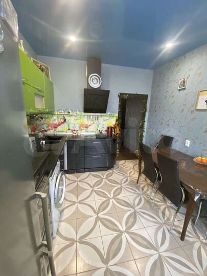 3-к. квартира, 80 м², 5/16 эт.