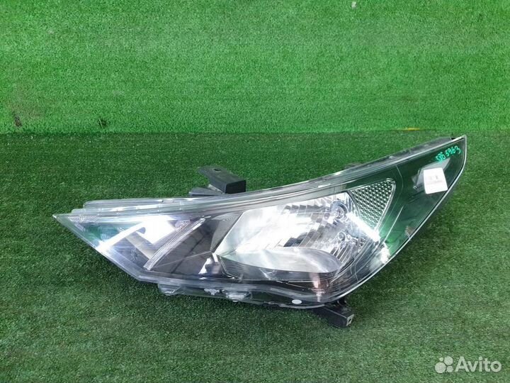 Фара левая Hyundai Solaris