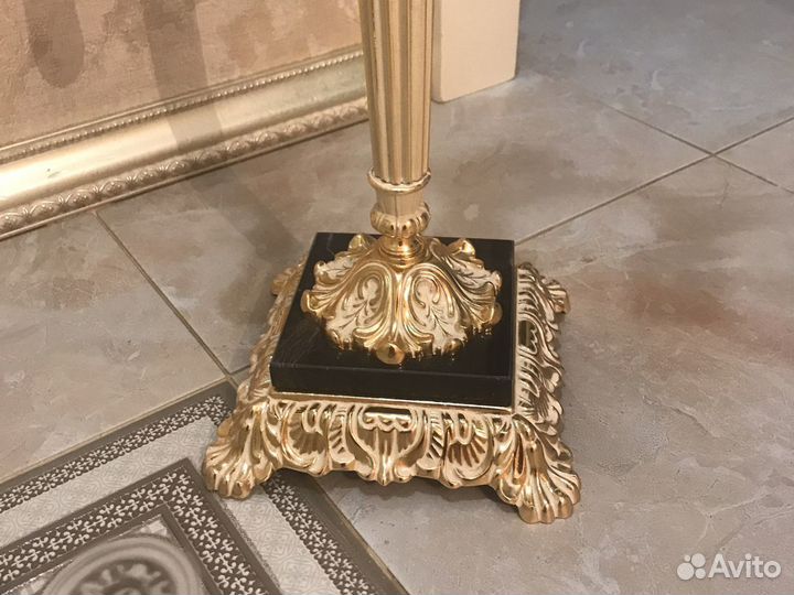 Набор из бронзы покрытое золотом