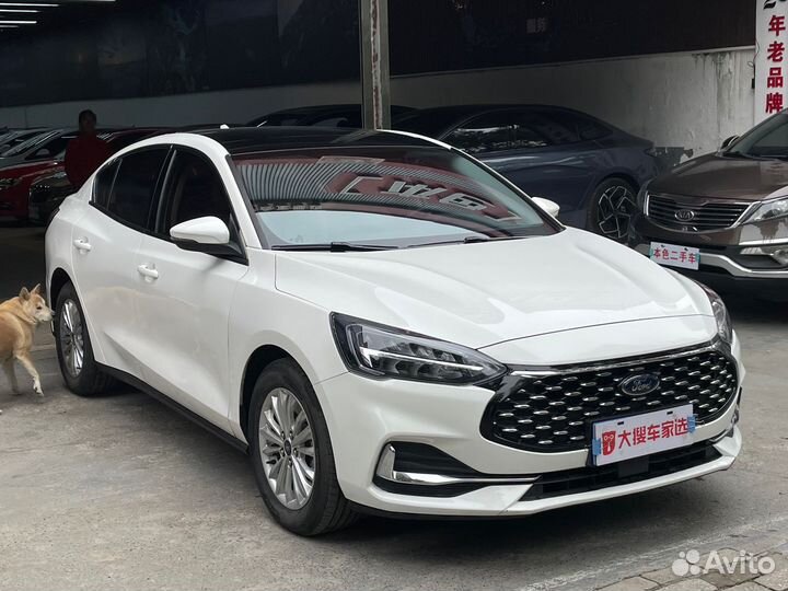 Ford Focus 1.5 AT, 2021, 29 000 км