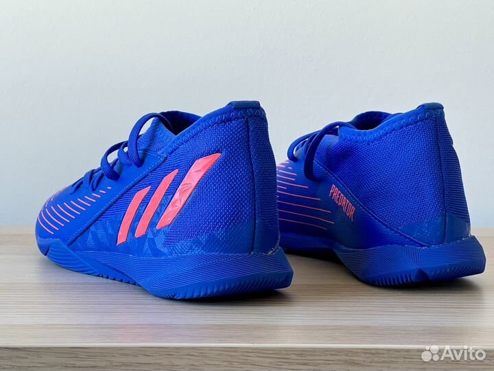 Детские футбольные бутсы для зала Adidas Predator