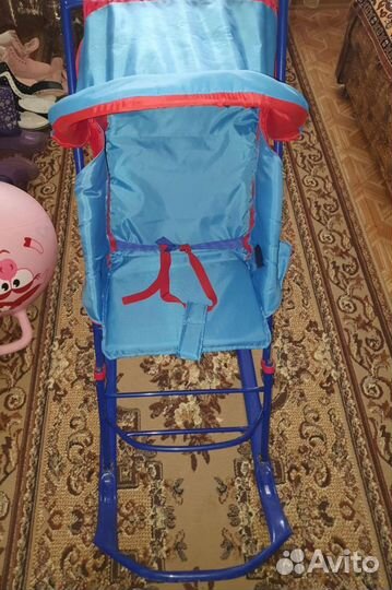 Детские санки с подстилкой для попы