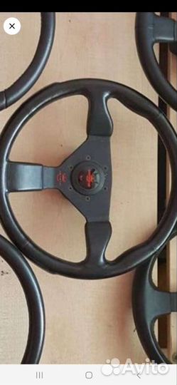 Спортивный руль Momo