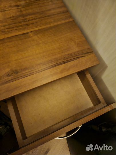 Тумбочка в отличном состоянии