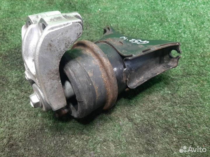 Опора (подушка) двигателя правая Honda Civic 4D