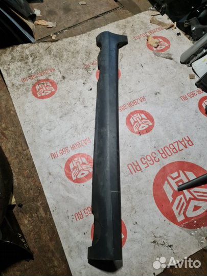 Накладка на порог правая Volvo Xc60 B6304T 2012