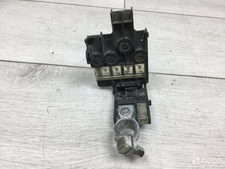 Блок предохранителей Ford Fiesta хэтчбек stjb 2011