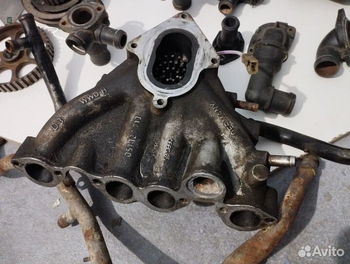 Впускной коллектор VW Golf 2 Jetta 2