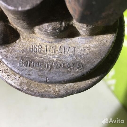 Кронштейн масляного фильтра Ауди 80 90 Б3