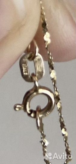 Золотой кулон с бриллиантами на цепочке. 14К