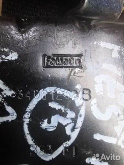 Ремень безопасности передний правый Ford fiesta