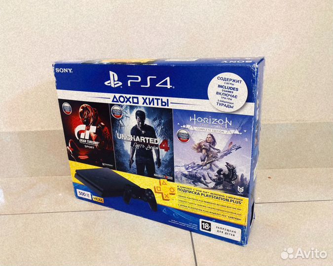 PlayStation 4 slim 2208A