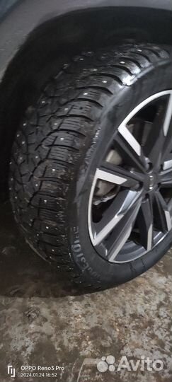 Bridgestone Blizzak Spike-02 SUV 255/50 R20