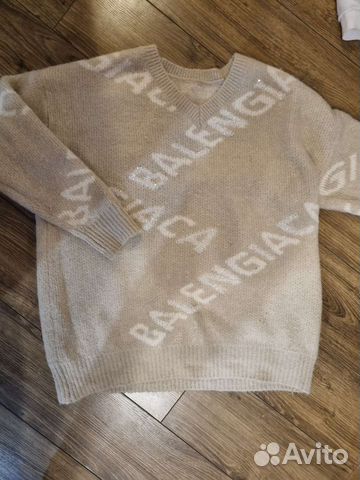 Balenciaga джемпер бежевый
