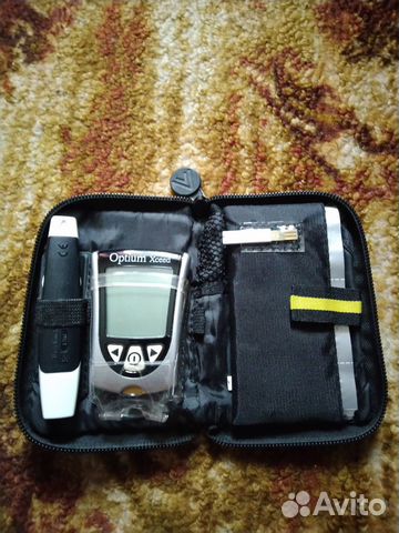 Глюкометр Optium Xceed с прокалывателем