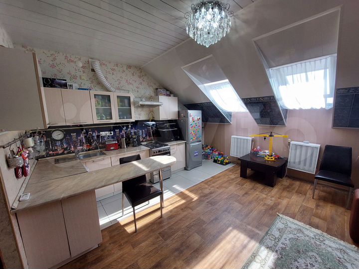 2-к. квартира, 49 м², 4/4 эт.