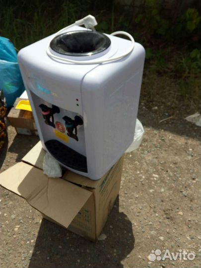 Кулер для воды настольный на запчасти