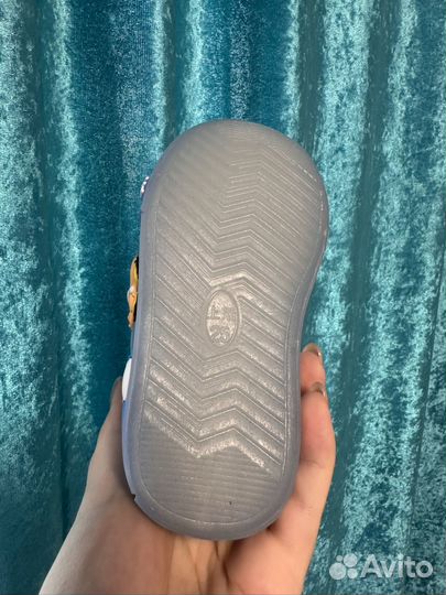 Кроссовки детские новые