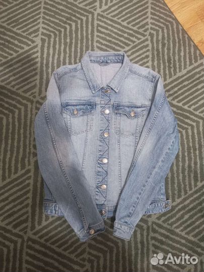 Джинсовая куртка Zara (размер S)