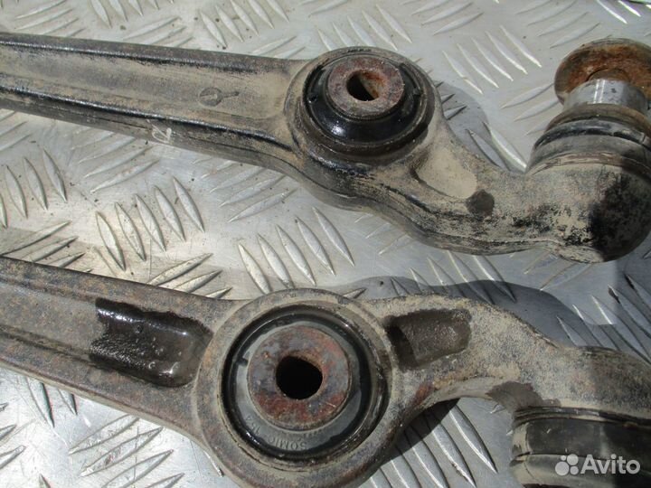 Рычаг передний прямой FAW Besturn B50 2012г