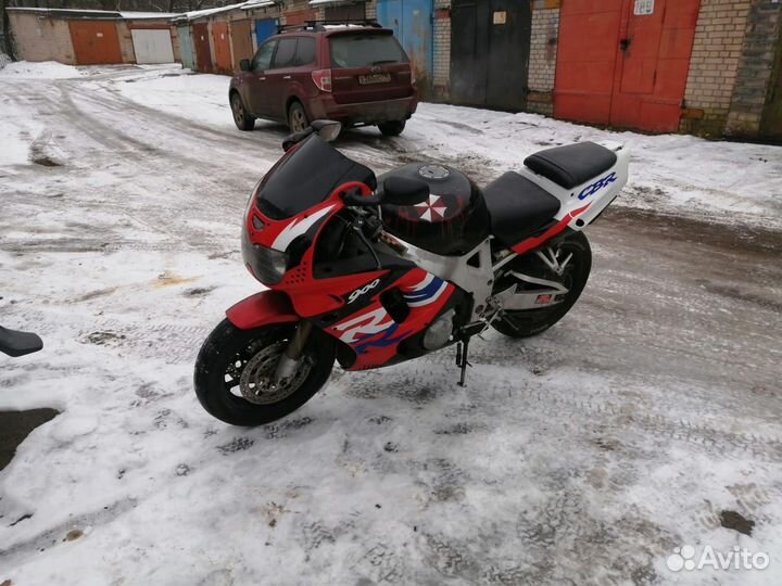 Honda CBR 900