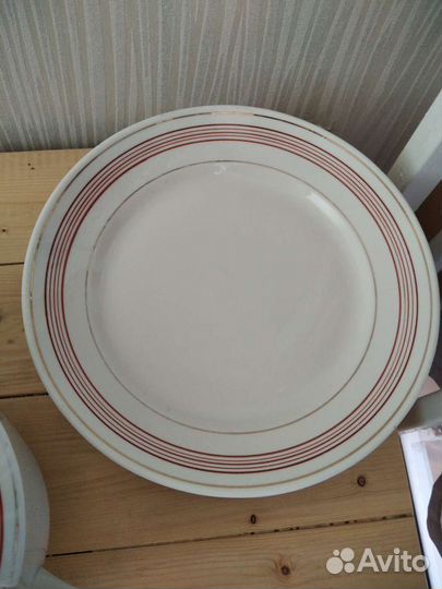 Набор столовой посуды с позолотой СССР