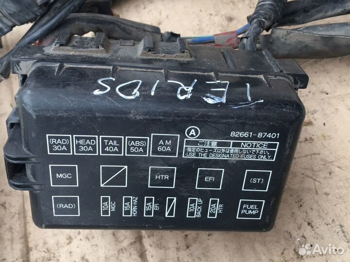 Блок предохранителей Daihatsu Terios I