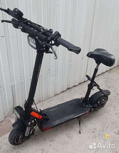 Продам электросамокат Joyor Y10S