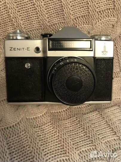 Пленочный фотоаппарат “zenit-E”