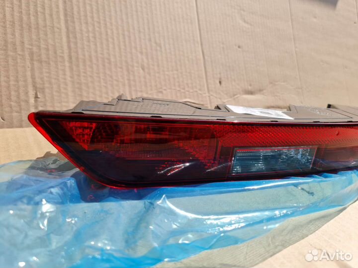 Фонарь в бампер правый Audi Q5 80A945070