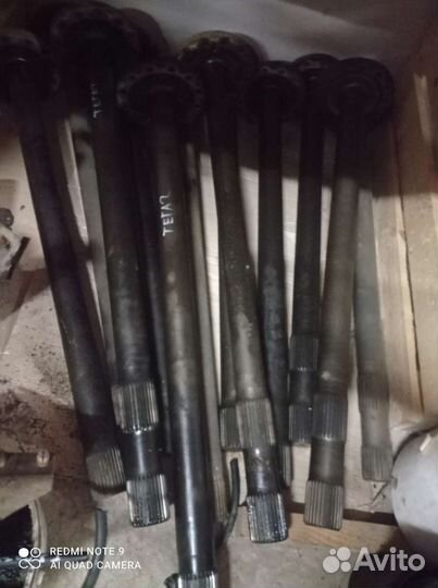 Полуось Ман командор