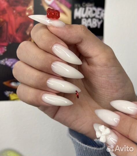 Модель на наращивание ногтей