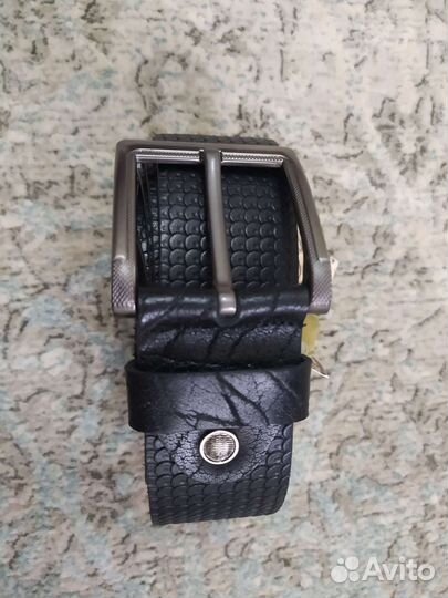 Мужской кожаный ремень