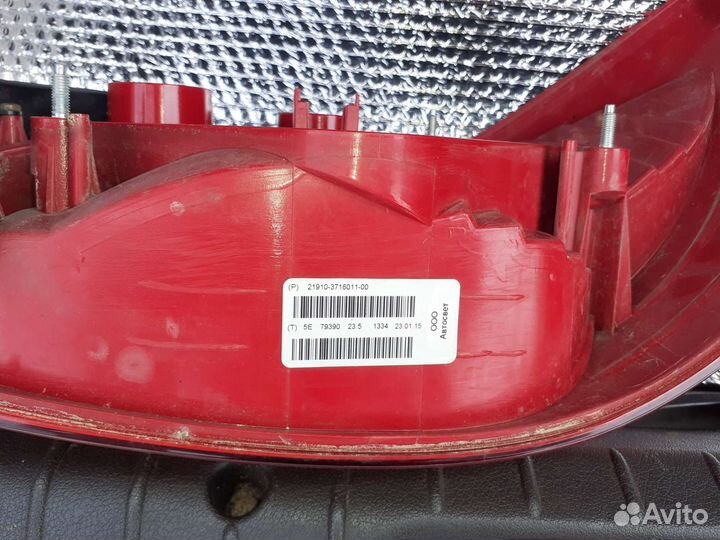 Фонарь задний левый Лада гранта лифтбек