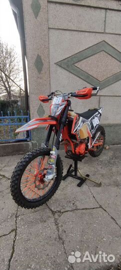 Zuumav K8
